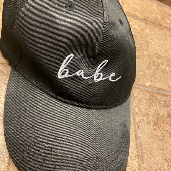 Accessories - Babe Hat